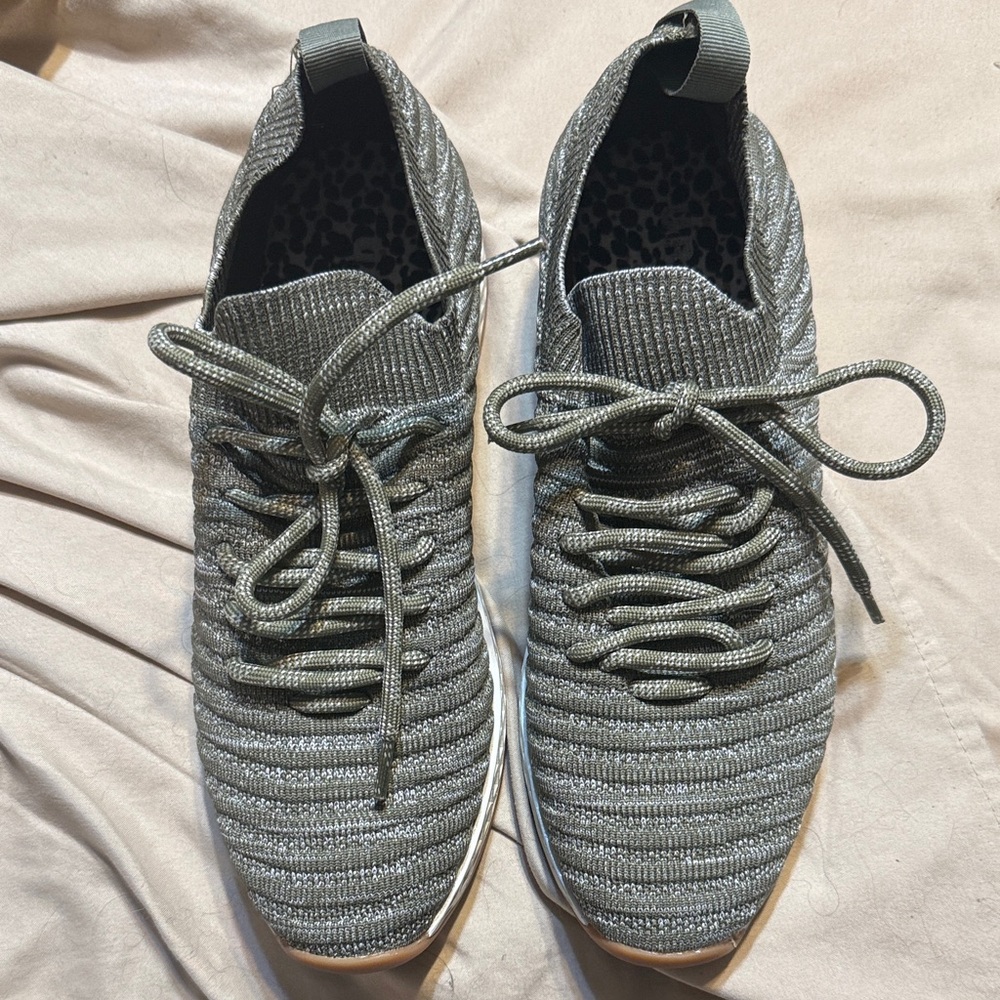 URBAN SPORT Stylish Gray Women's Sneakers Size 8